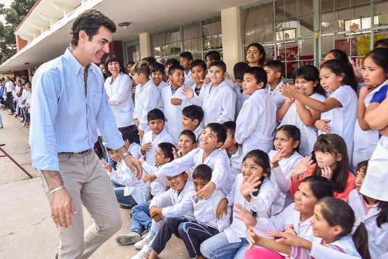 Más de 900 alumnos de la escuela Mariano Boedo de La Merced disfrutan de un nuevo playón deportivo